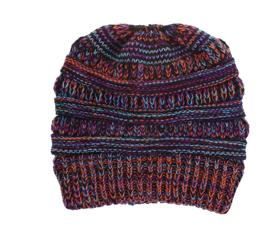 Gorro de Lana Tejido con Abertura para Coleta – Multicolor
